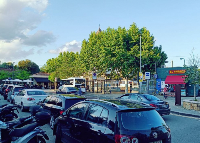 El PP qüestiona la legalitat de reservar places del pàrquing de l’estació de Valldoreix al veïnat de la vila